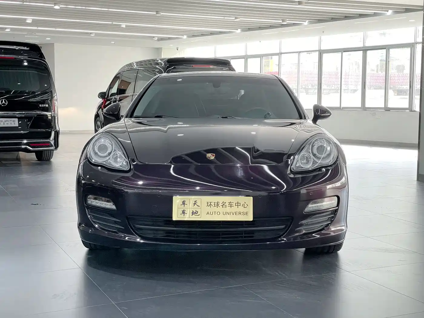 Porsche Panamera 2013 Panamera Platinum Edition 3.6L фото 2