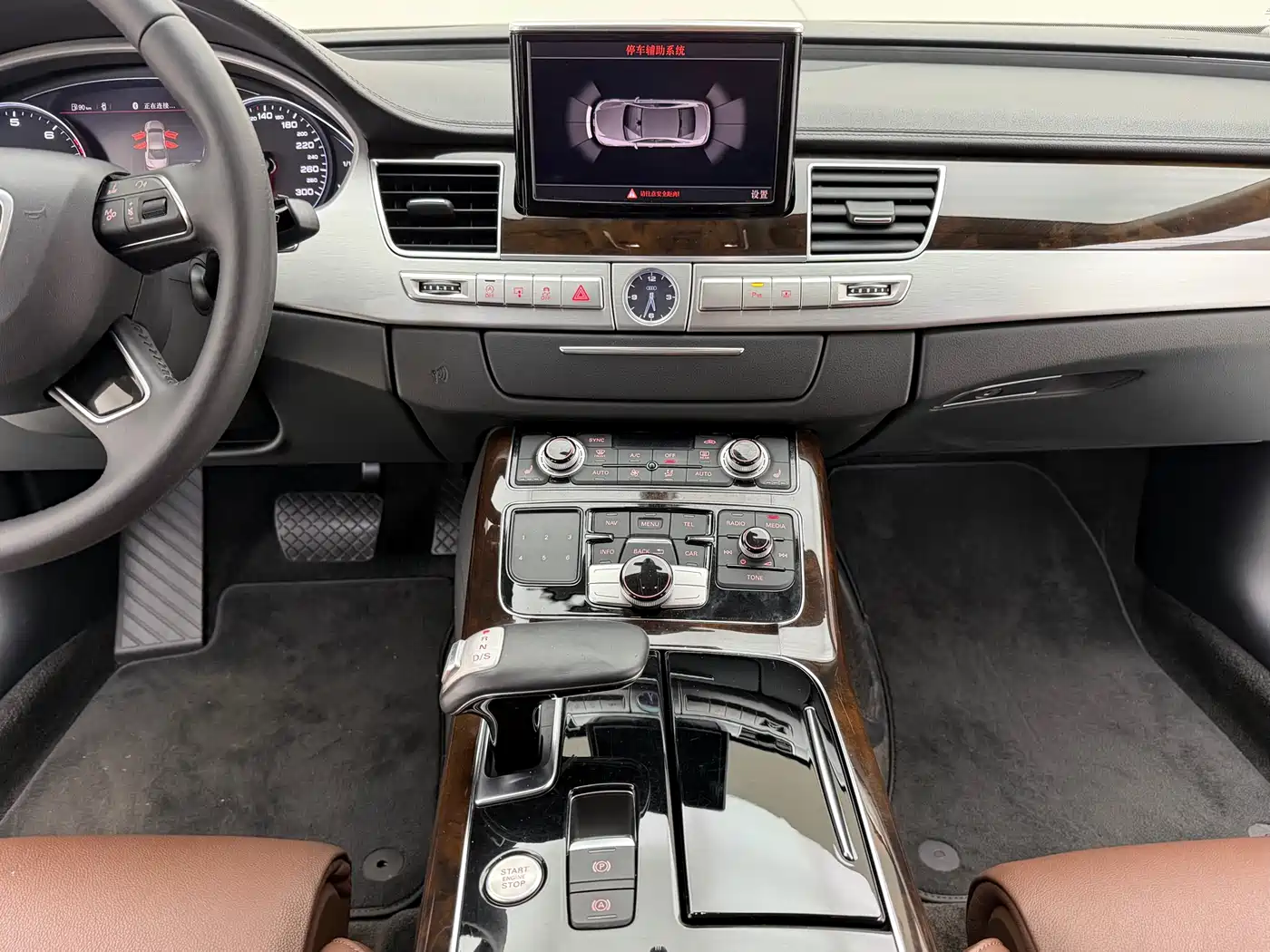 Audi A8 2013 A8L 45 TFSI quattro Comfort фото 9