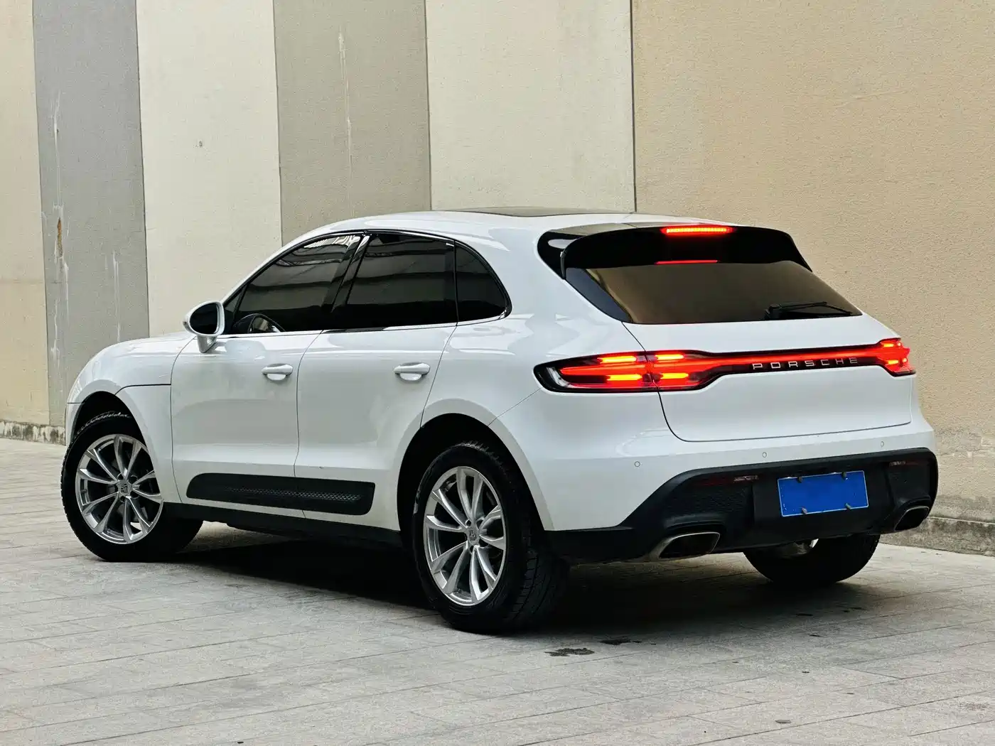 Фото 9 - Porsche Macan