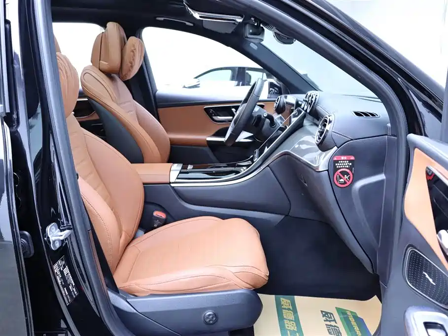 Mercedes-Benz GLC 2023 GLC 260 L 4MATIC Sport 5-seater фото 18