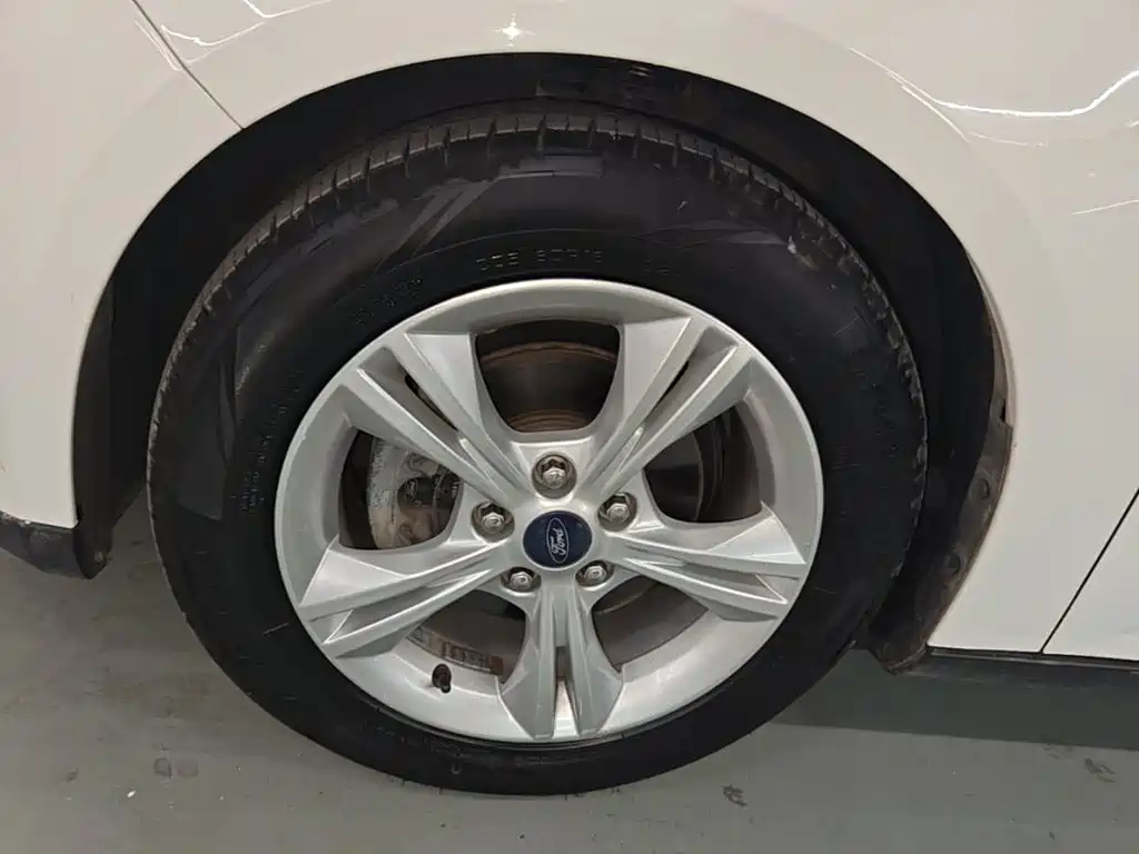 Ford Focus 2015 2015 Hatchback 1.6L Automatic Comfort