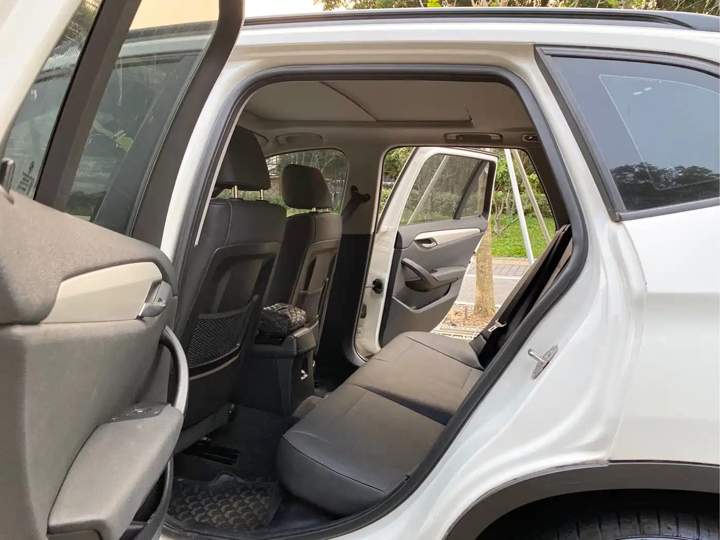BMW X1 (Import) 2012 sDrive18i Luxury фото 11