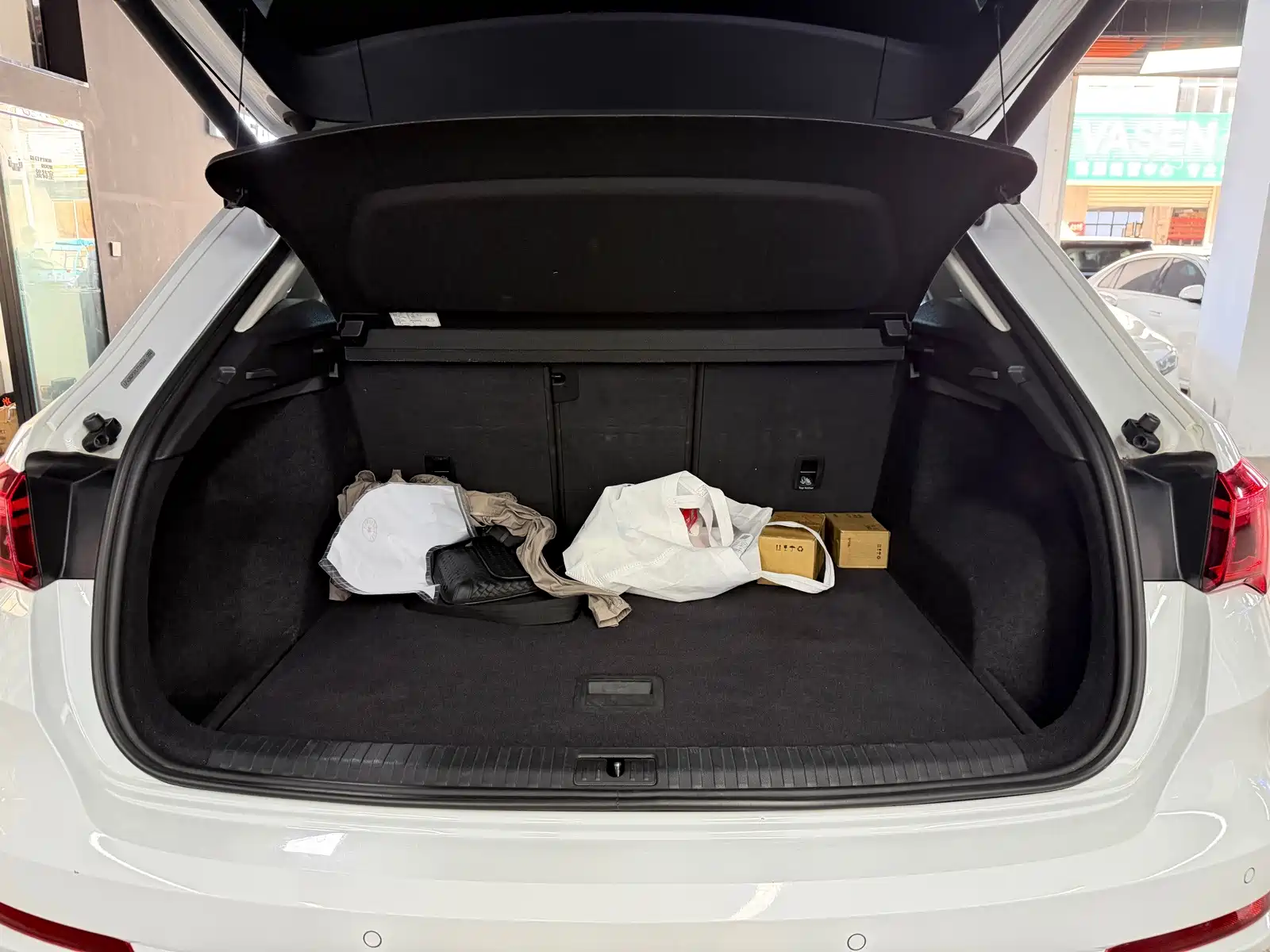 Photo 24 - Audi Q3