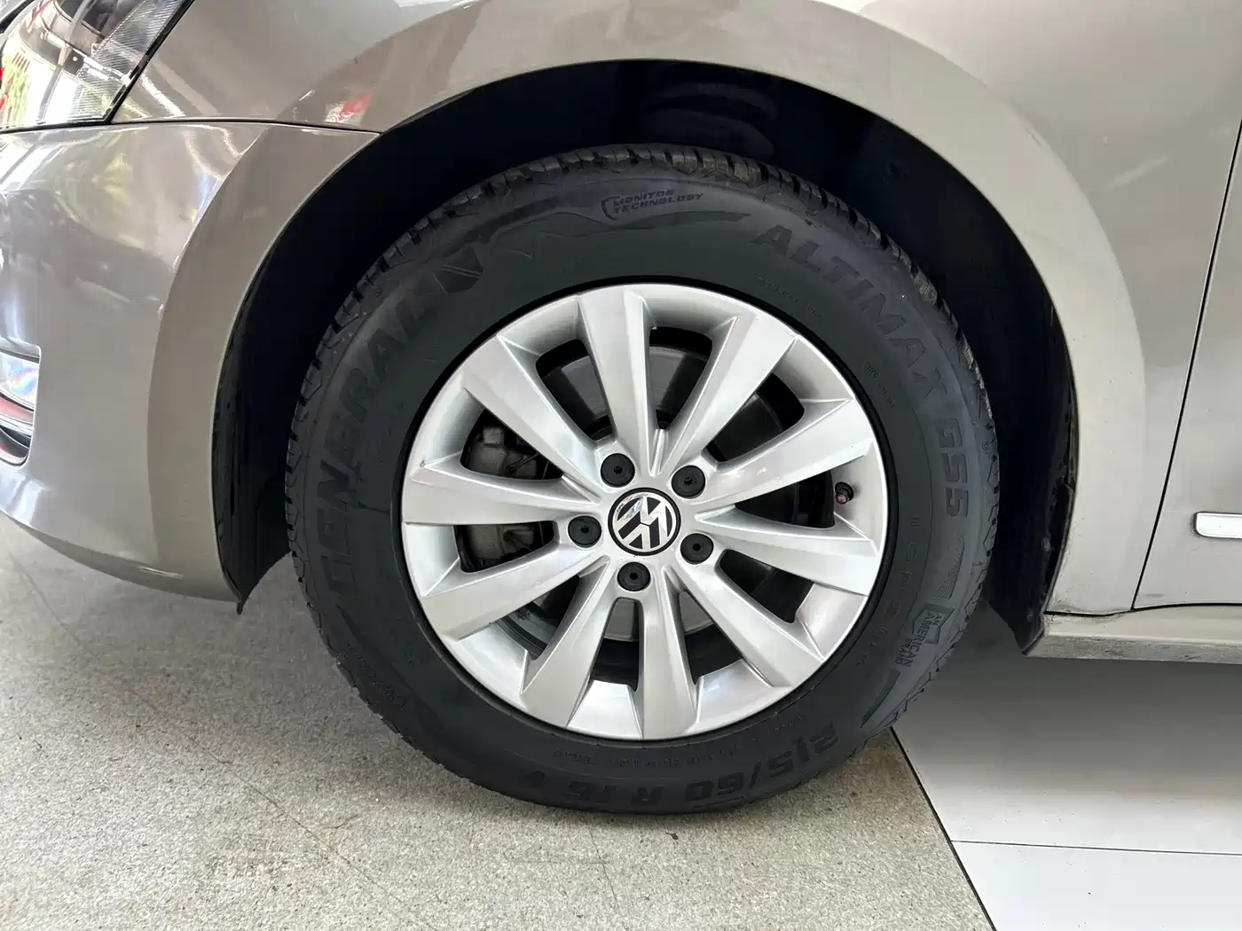 Volkswagen Passat 2014 2014 1.8TSI DSG Luxury Edition