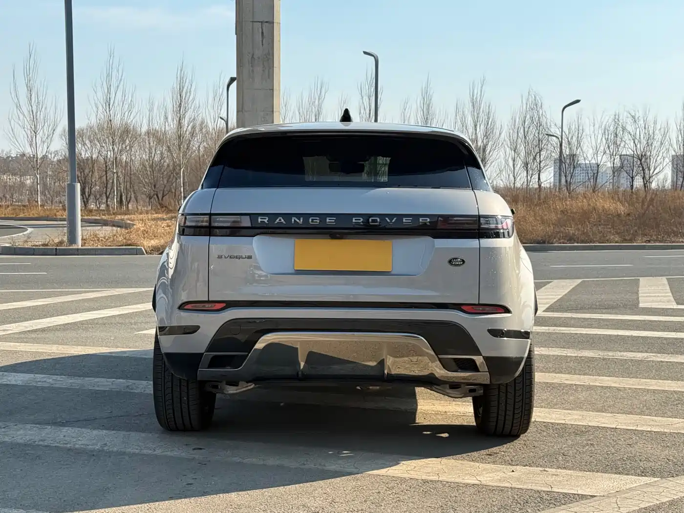 Land Rover Range Rover Evoque 2024 Range Rover Evoque L 249PS Light Master Edition фото 8