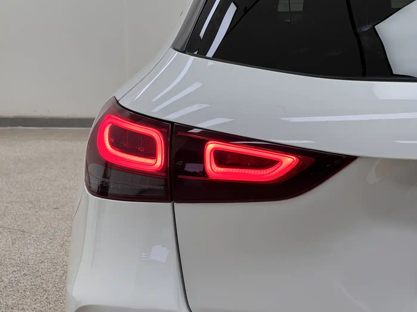 MERCEDES-BENZ GLA AMG