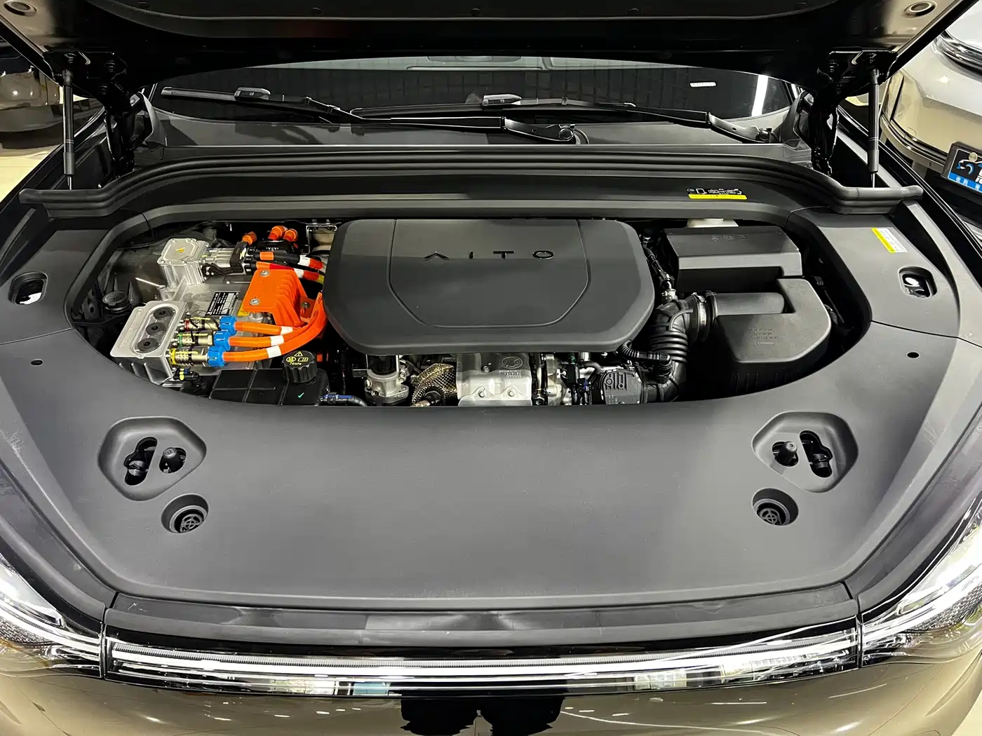 Aito M9 2026 2025 Extended Range Max 52kWh 6-Seater
