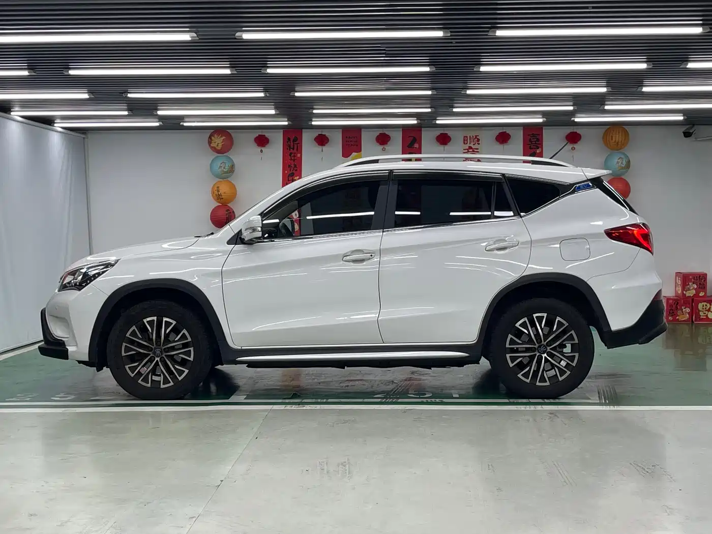 BYD Song New Energy 2017 2017 Song EV300 Premium