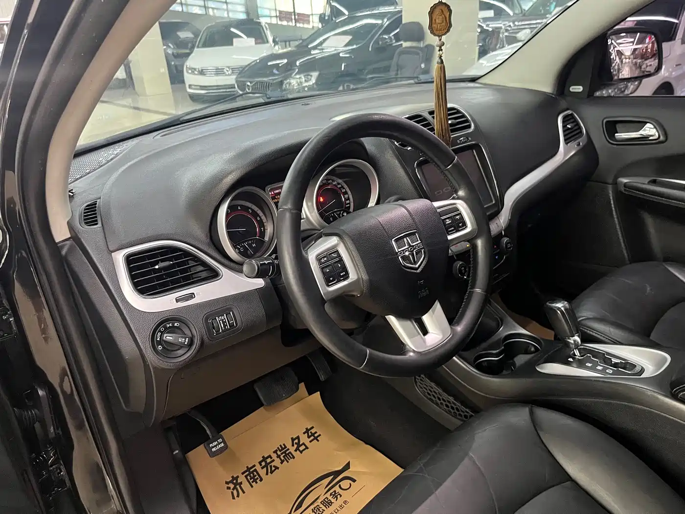 Dodge Journey 2013 2013 Model 2.4L 2WD Premium Edition