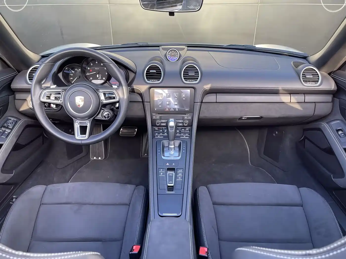 Porsche 718 2022 Spyder 2.0T фото 15