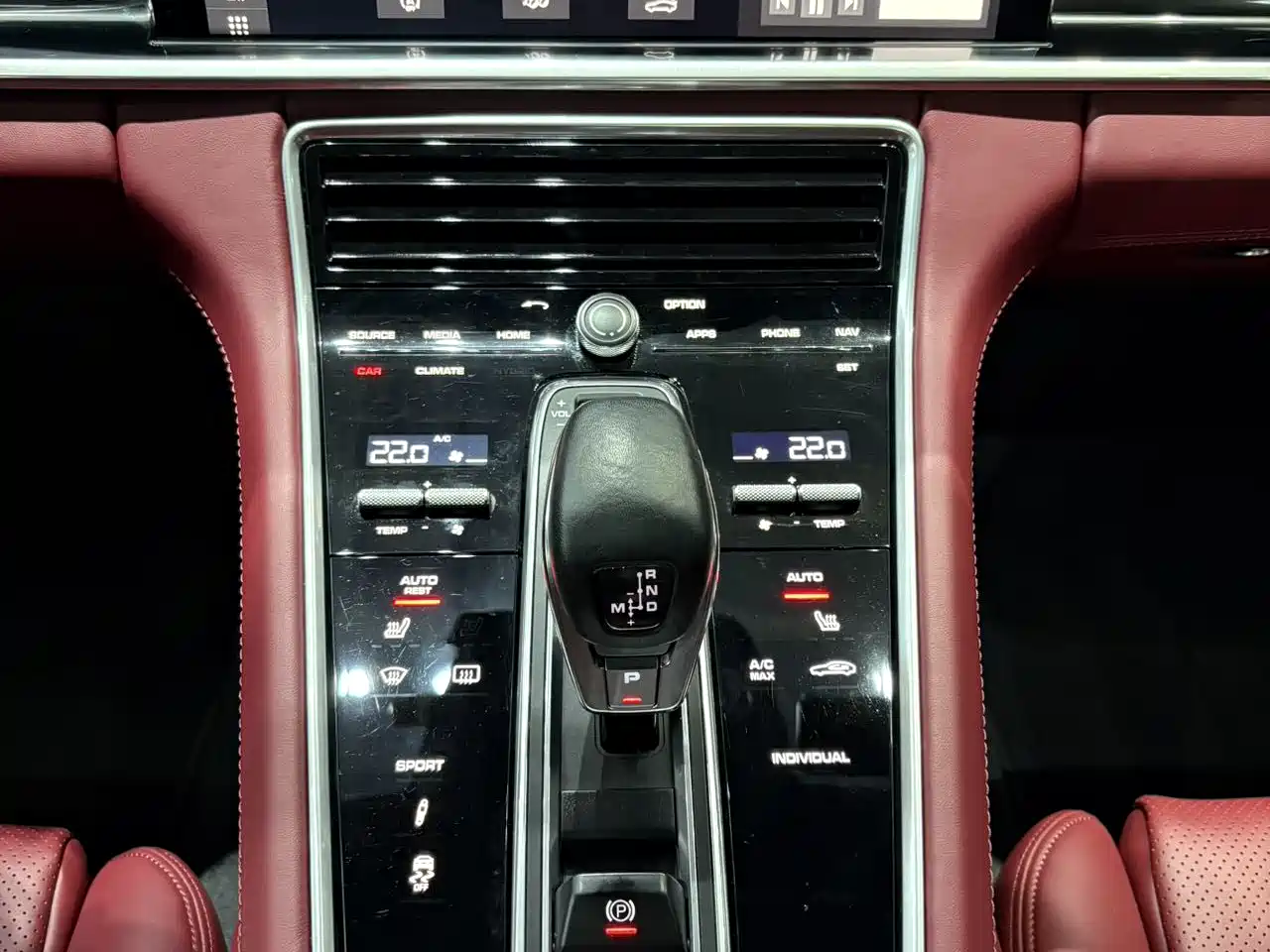 Porsche Panamera 2017 Panamera 3.0T фото 19