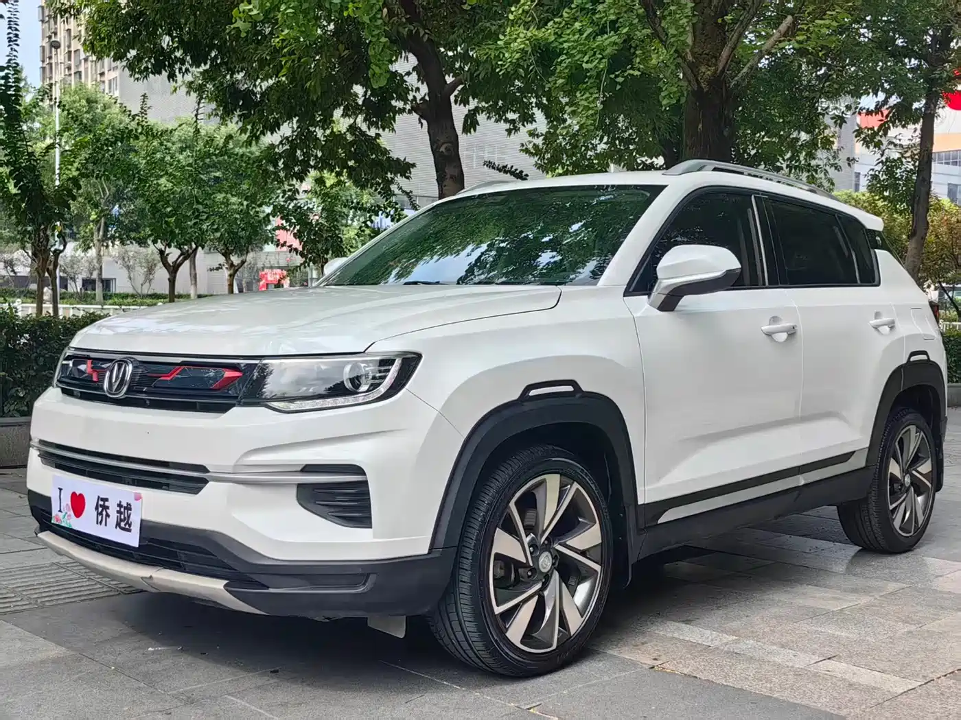Фото 1 - Changan CS35 PLUS