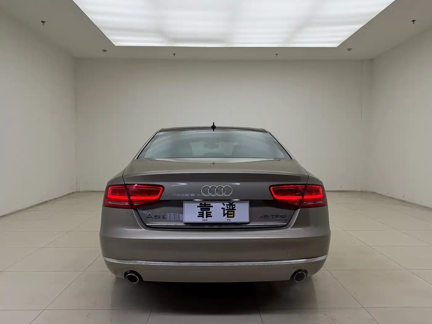 Audi A8 2013 A8L 45 TFSI quattro Comfort фото 4