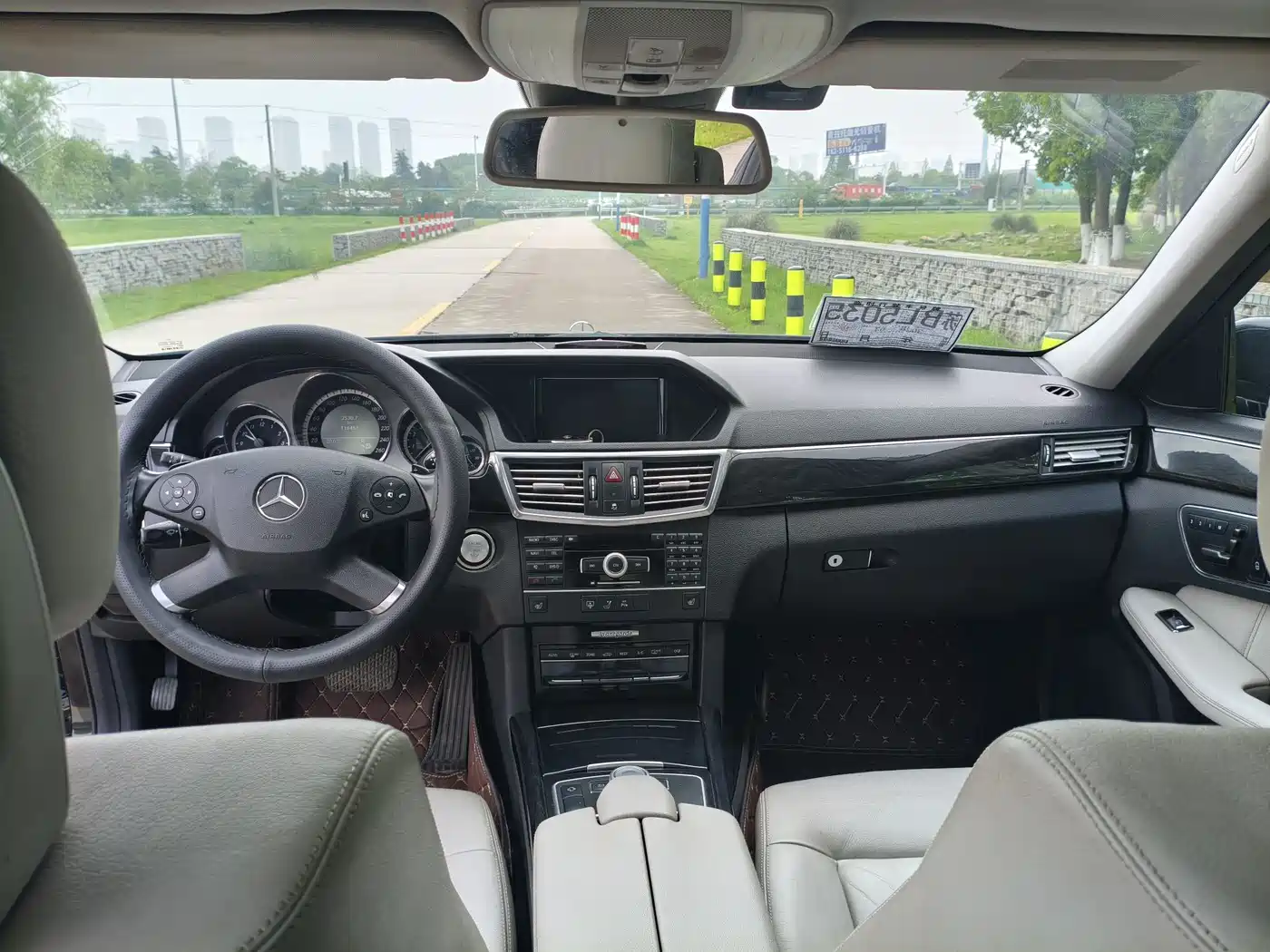 Mercedes-Benz E-Class 2011 E 300 L Fashion Premium фото 9