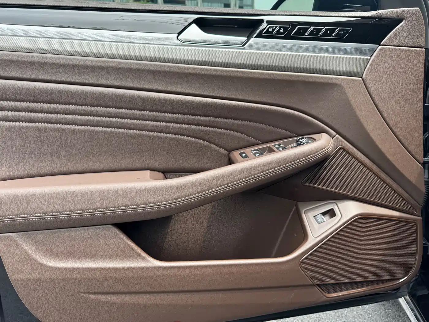 VOLKSWAGEN HUIANG