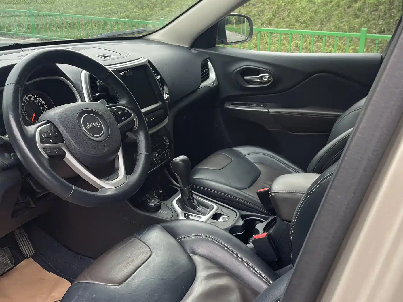Jeep Cherokee (Import) 2015 2015 2.4L Elite Edition