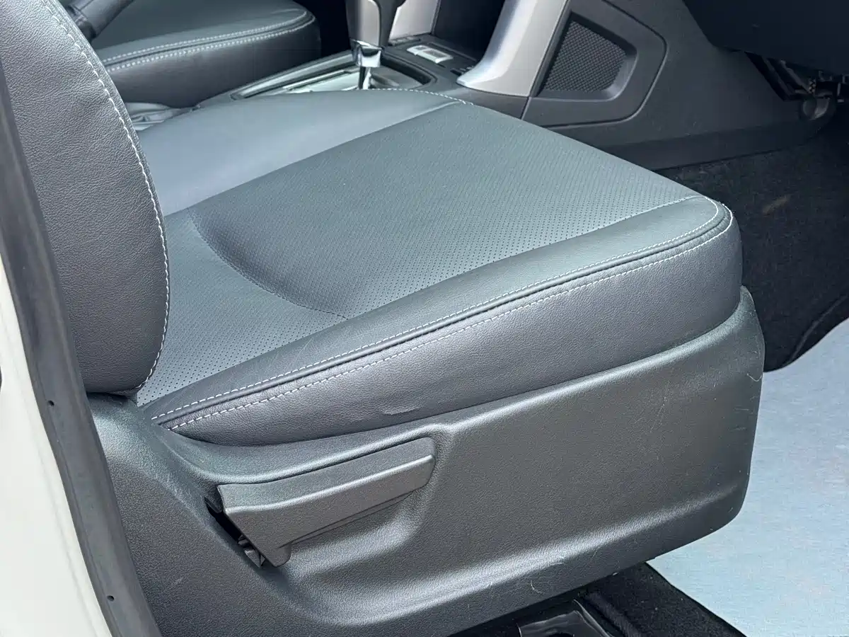 Subaru Forester 2014 2.5i Automatic Elite Edition фото 20
