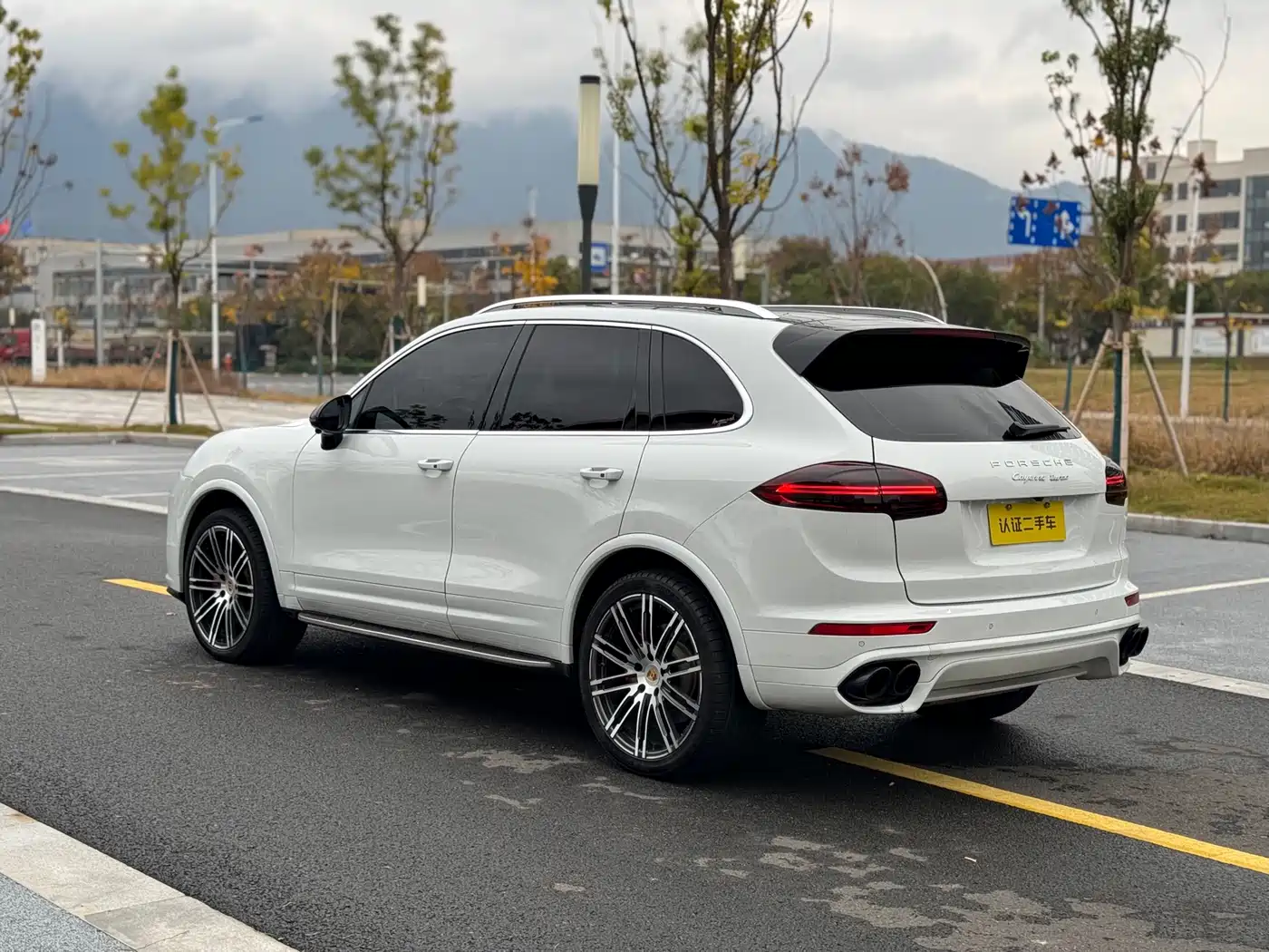 Porsche Cayenne 2015 Cayenne Turbo 4.8T фото 6