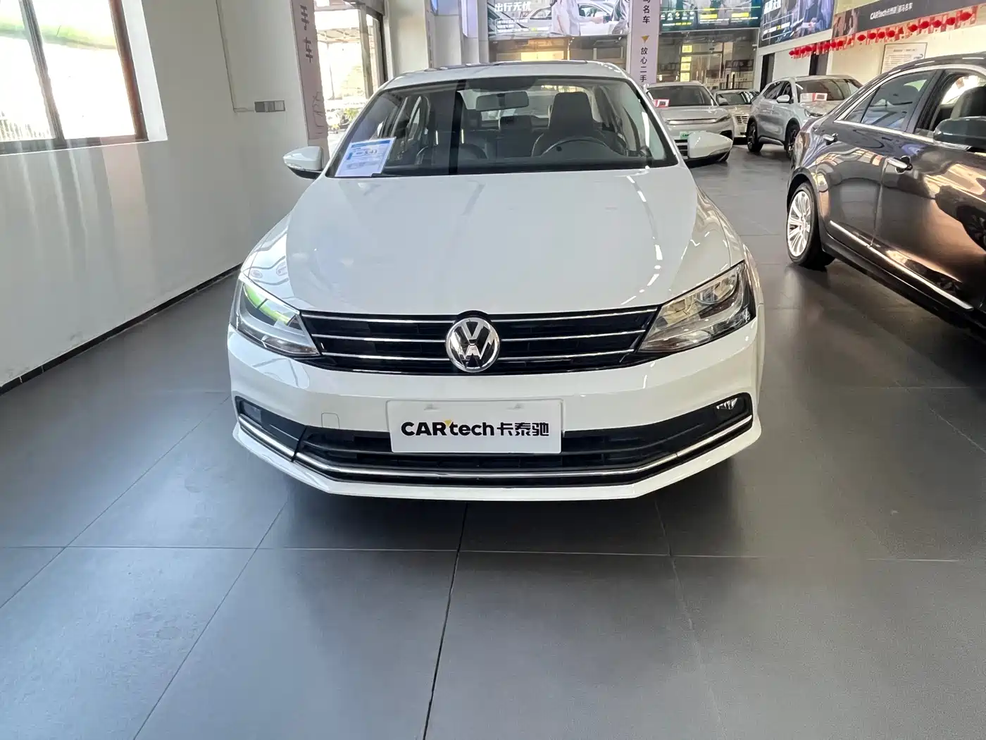 Volkswagen Sagitar 2018 280TSI DSG Comfort фото 2