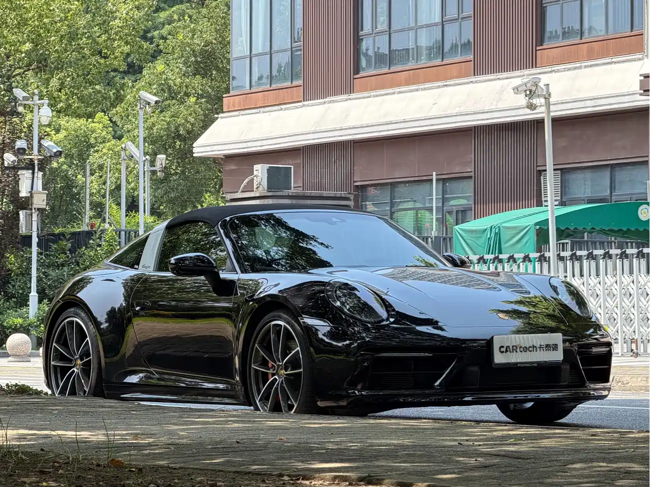 Photo 3 - Porsche 911