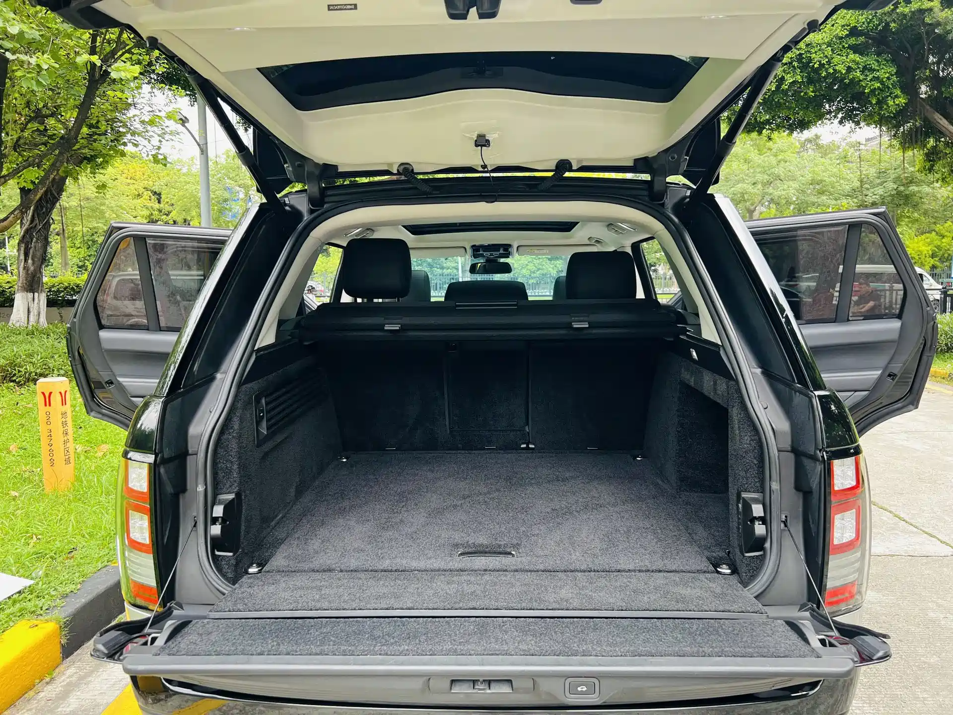 Фото 21 - Land Rover Range Rover