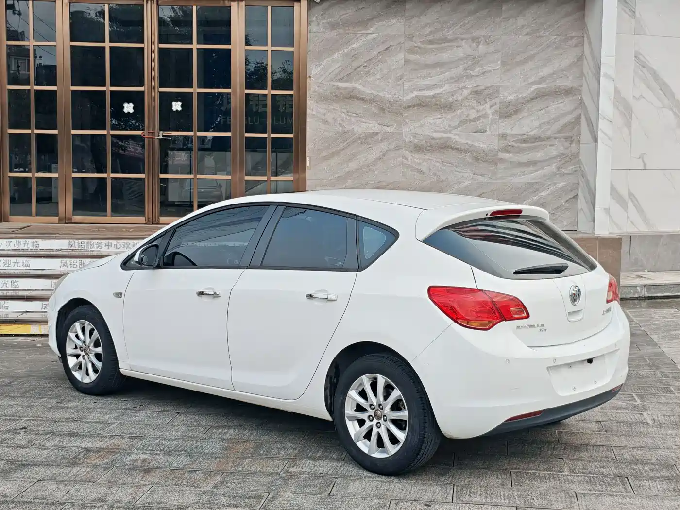 Buick Excelle 2014 XT 1.6L Automatic Fashion фото 7