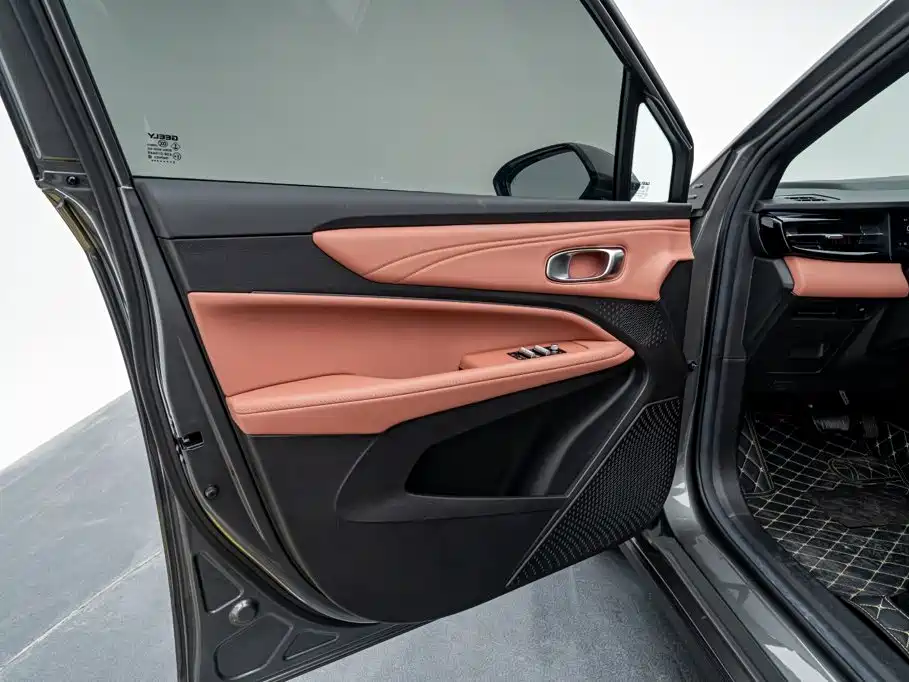 Geely Boyue REV 2026 2026 Extended Range Base Model