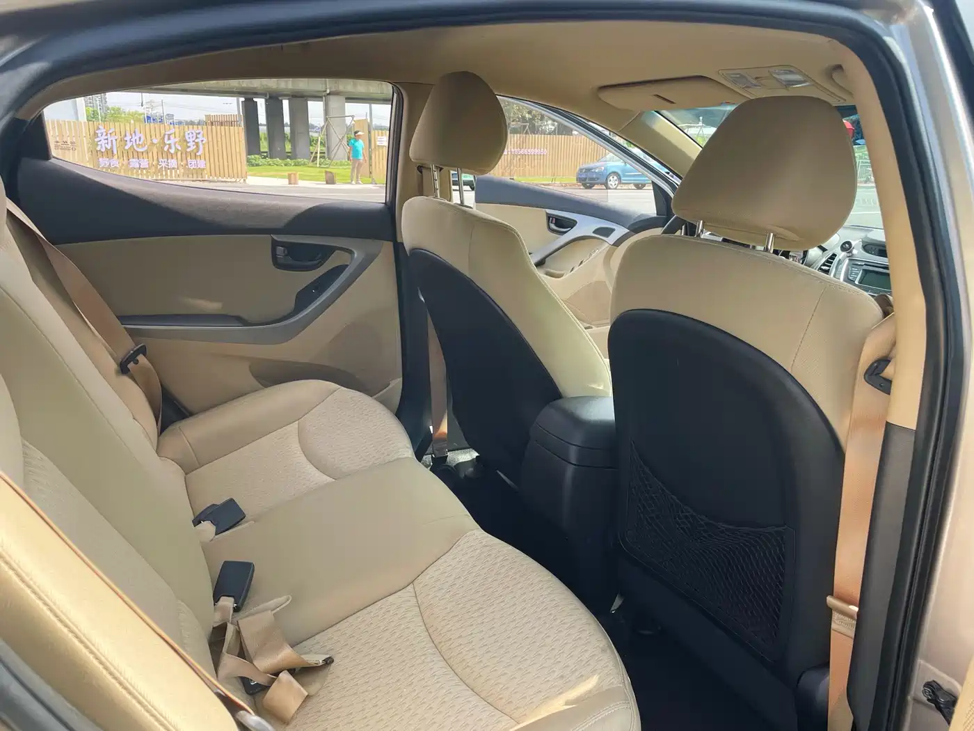 Hyundai Langdong 2012 1.6L Automatic Fashion фото 24