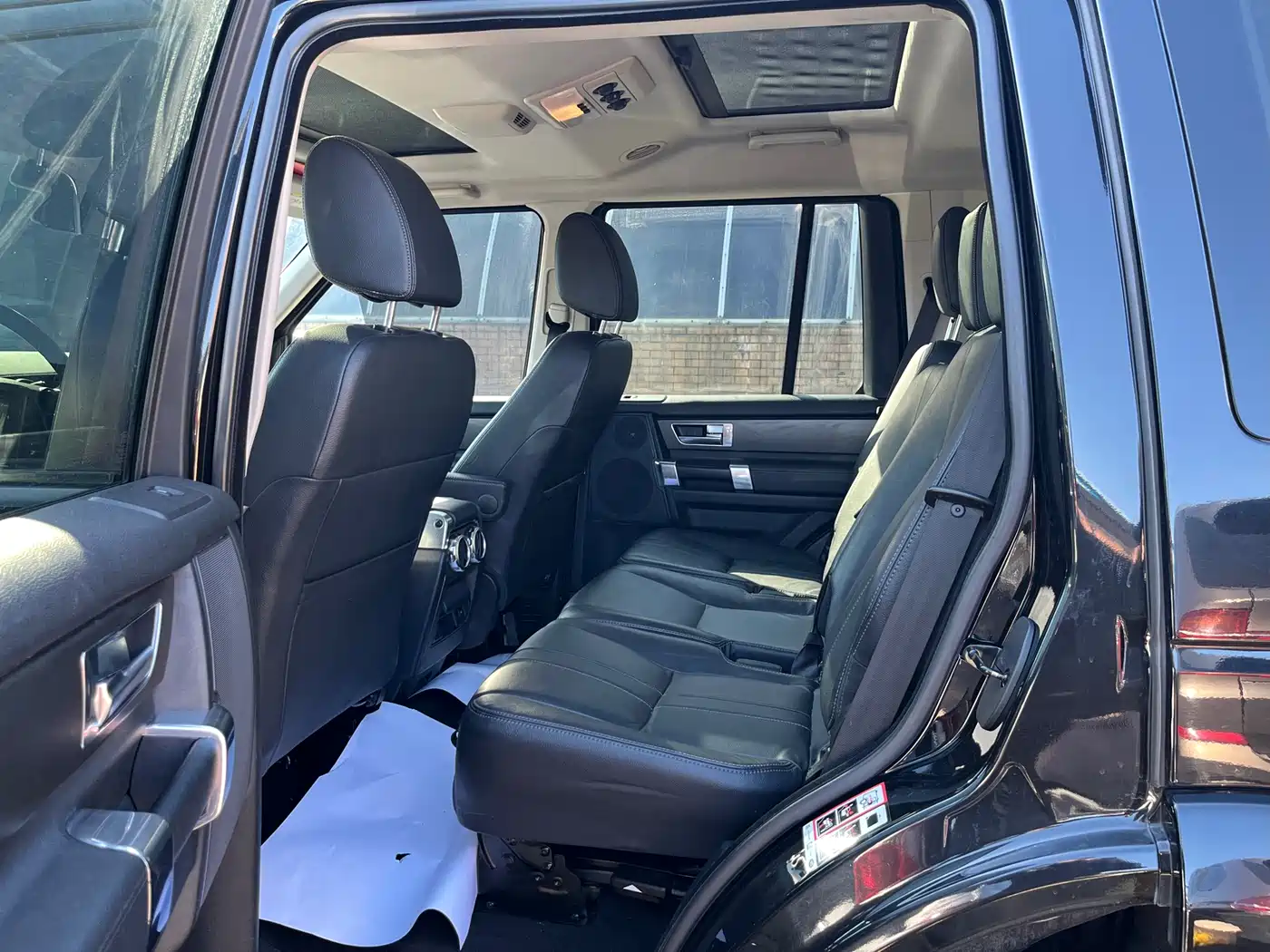 Land Rover Discovery 2016 3.0 SC V6 HSE фото 14
