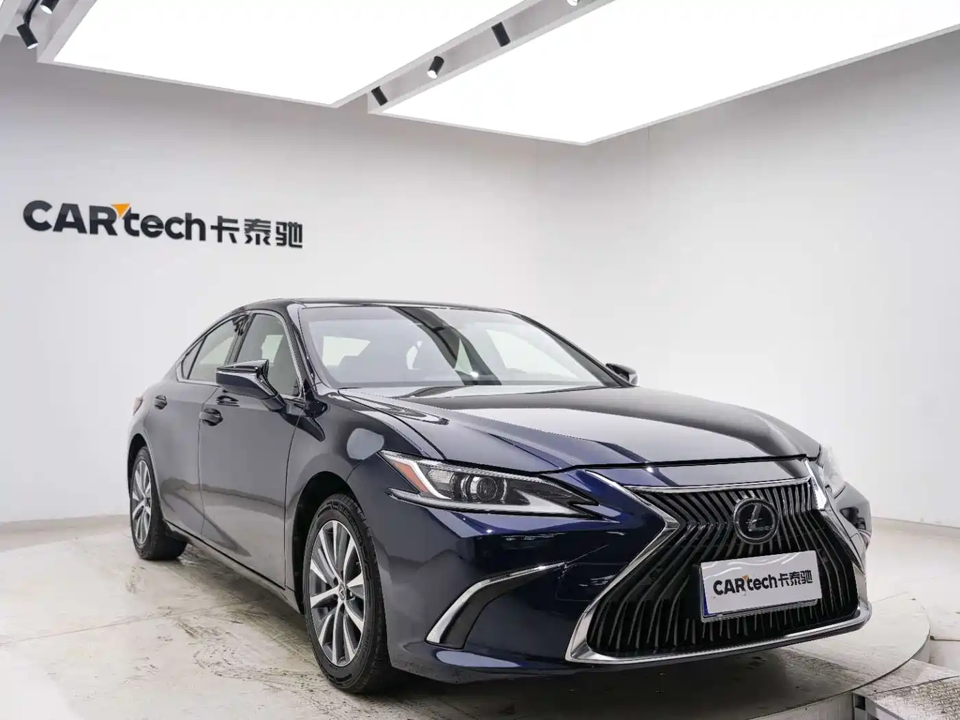 Lexus ES 2020 200 Excellence фото 21