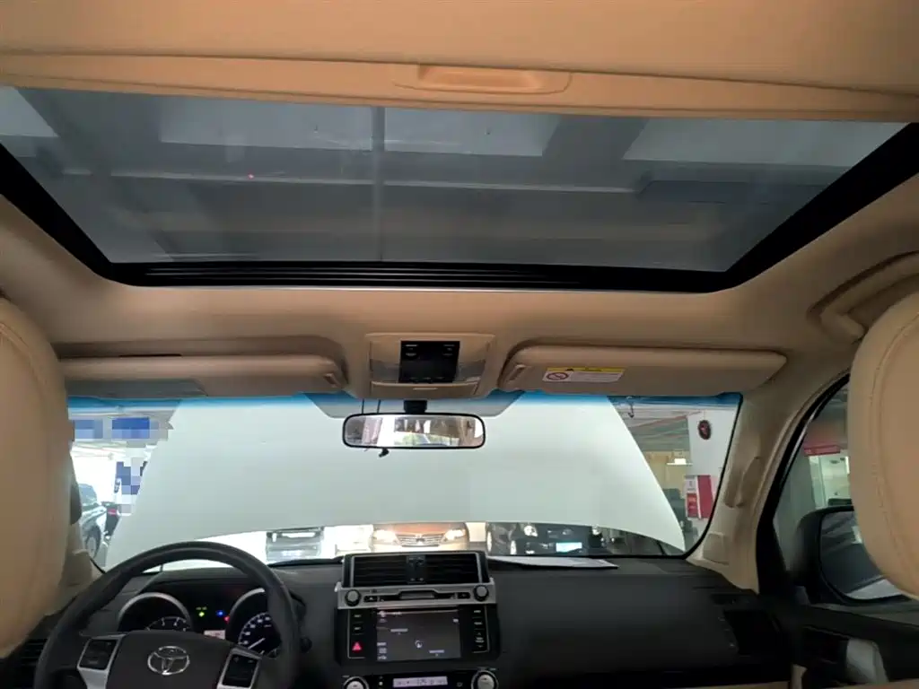 Toyota Prado 2015 2.7L Automatic Luxury фото 18