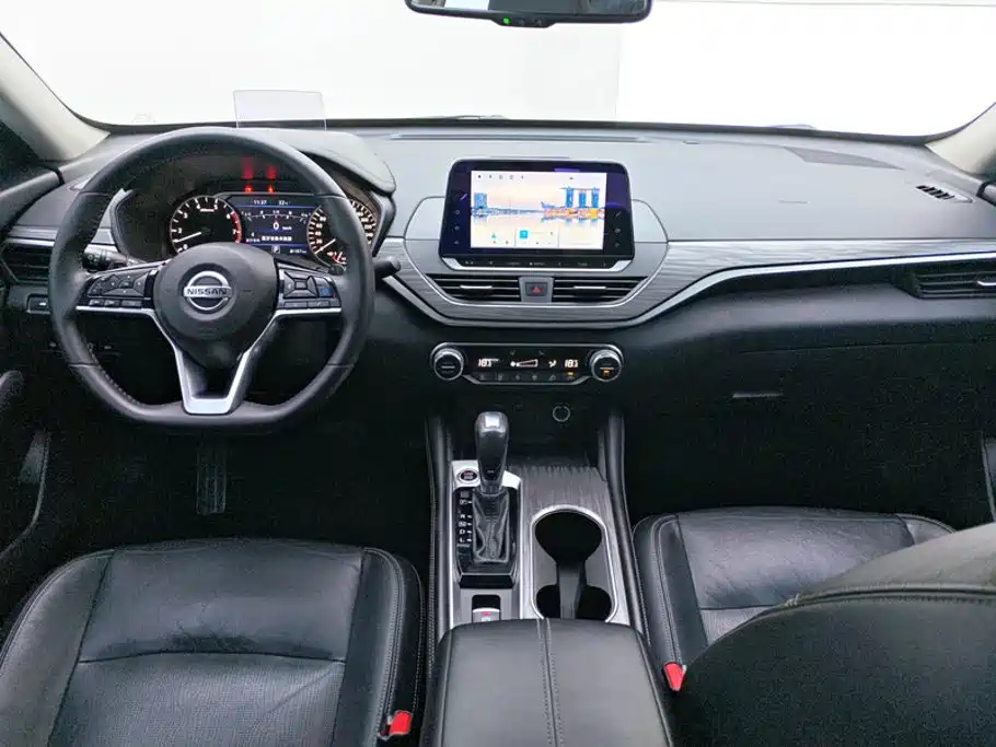 صورة 12 - Nissan Teana