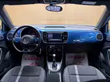 Photo 10 - Volkswagen Beetle