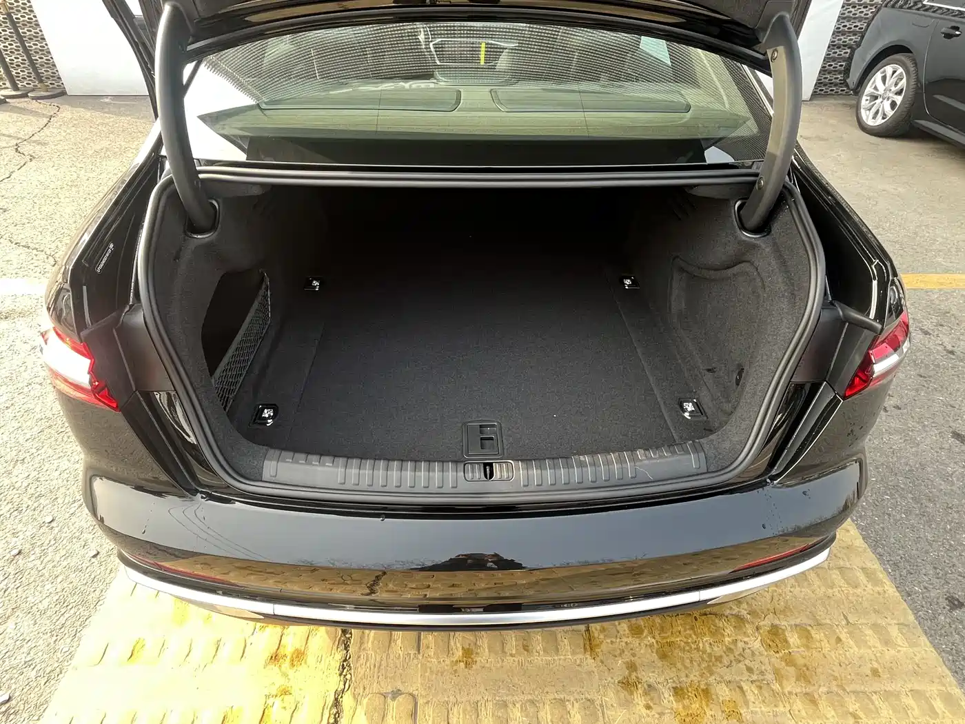 Audi A6L 2026 Model Year 45 TFSI Premium Dynamic фото 20