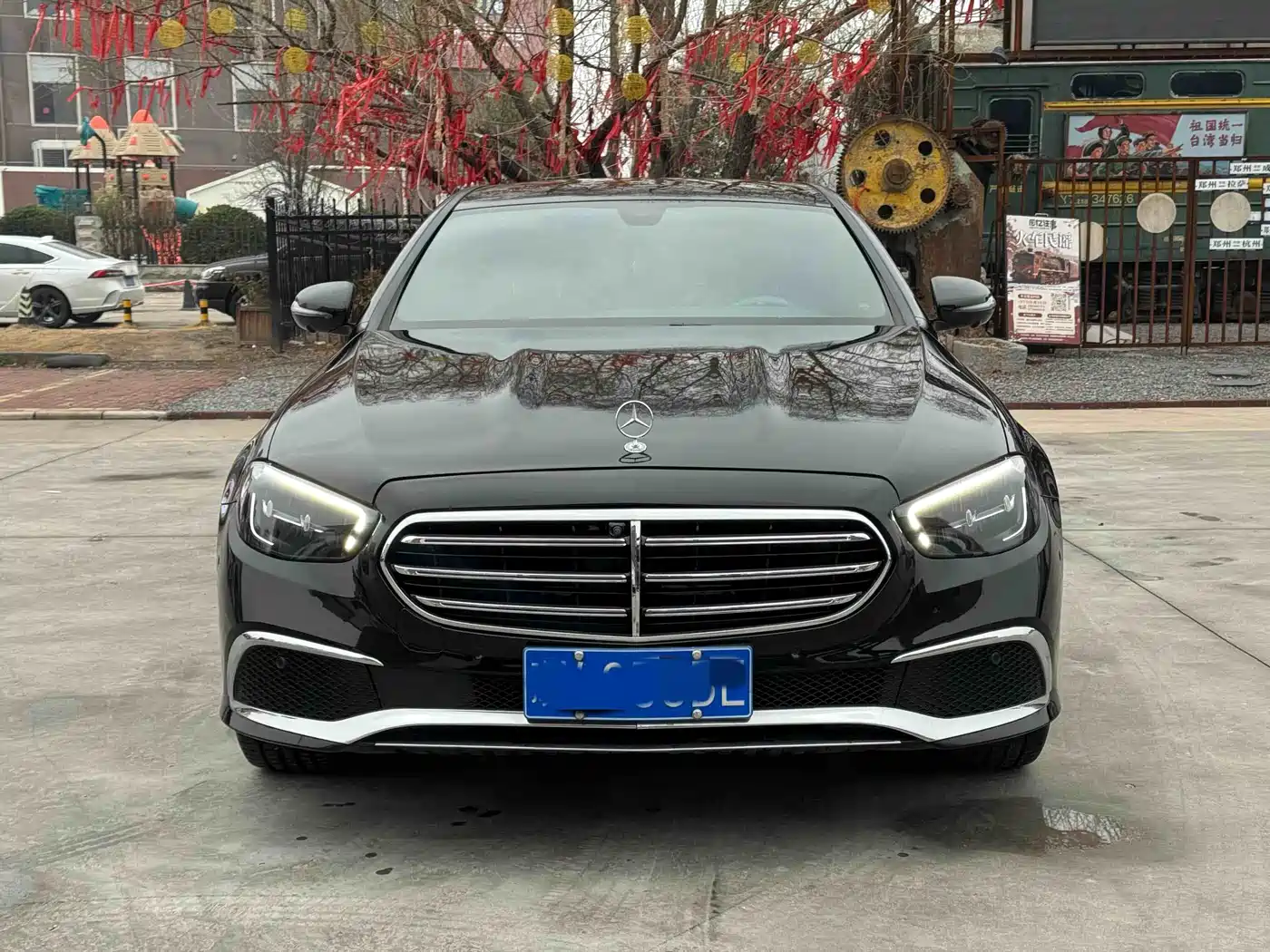 MERCEDES-BENZ E CLASS