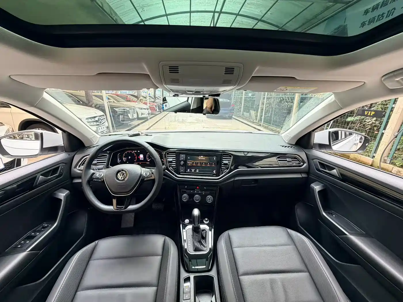 Volkswagen T-ROC 2020 280TSI DSG 2WD Comfort фото 9