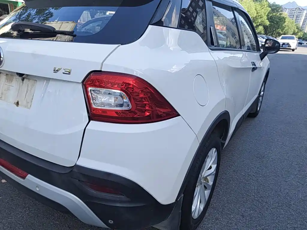 Zhonghua V3 2017 2016 1.5L Automatic Smart