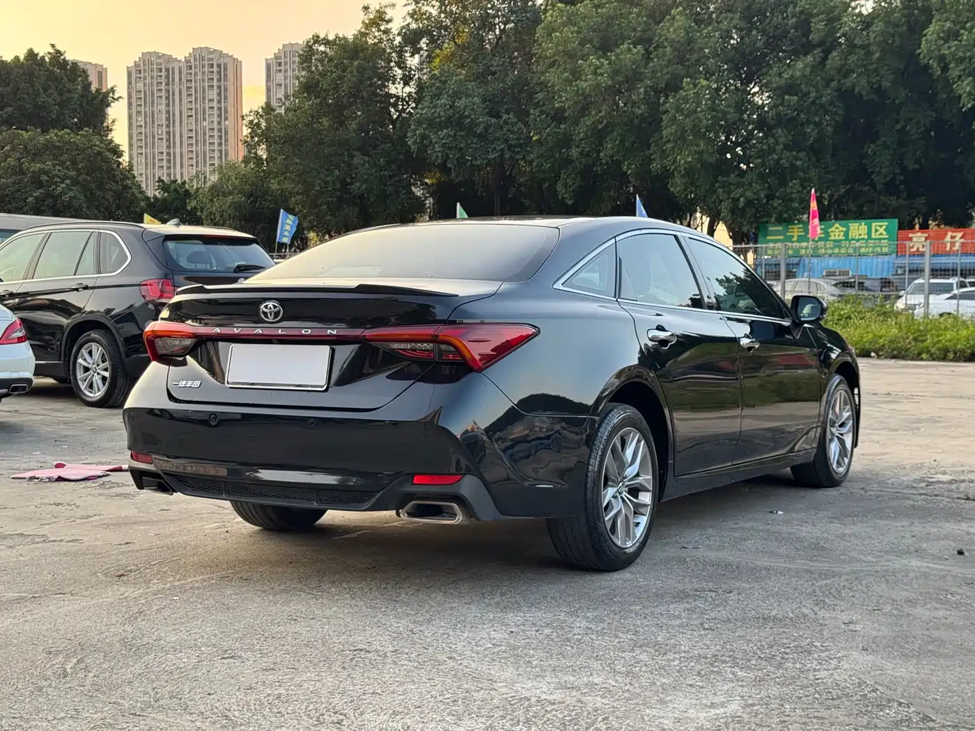 Toyota Avalon 2022 2.5L Luxury Edition фото 15