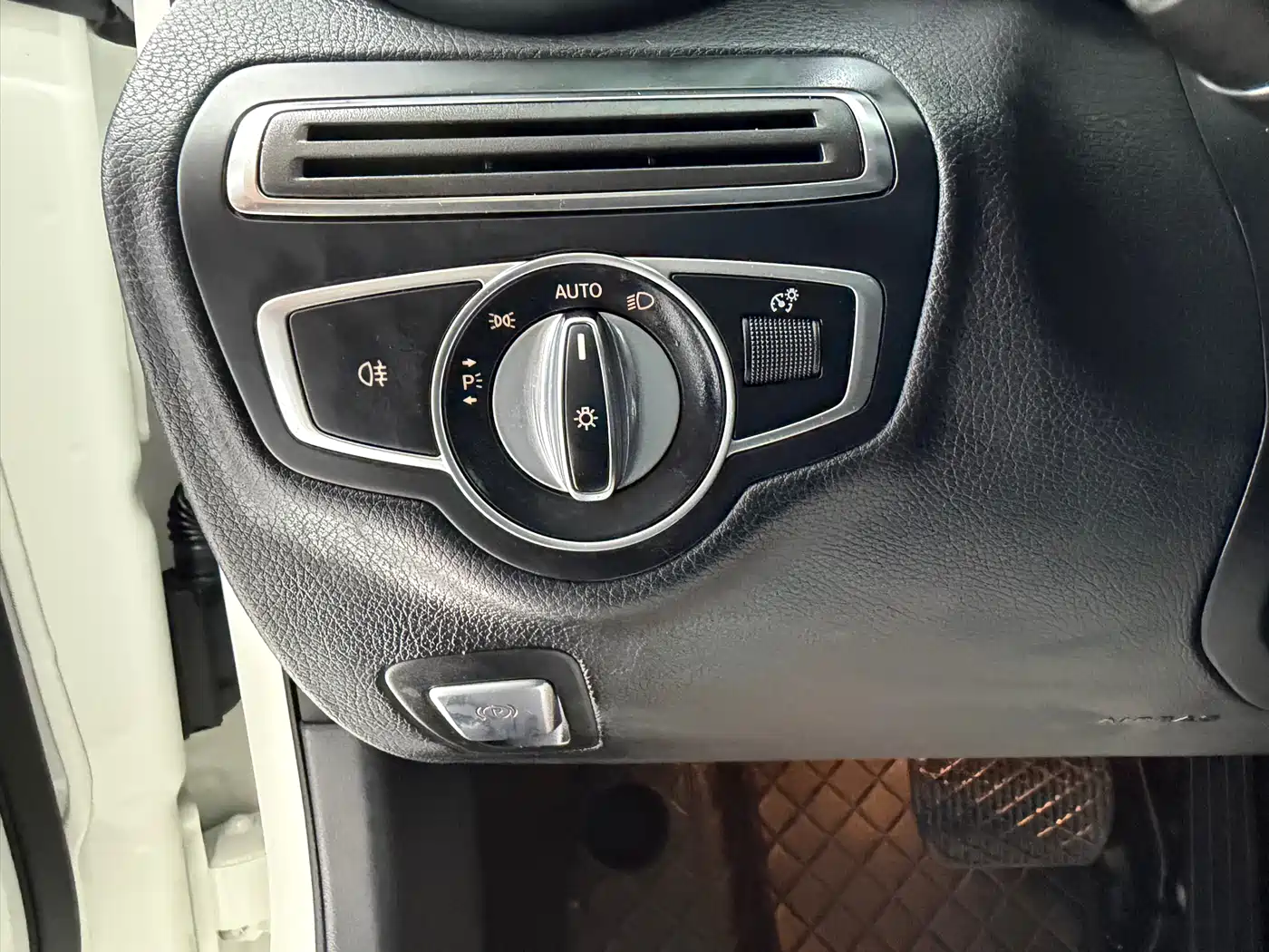 Mercedes-Benz C-Class (Import) 2018 C 180 Estate фото 15