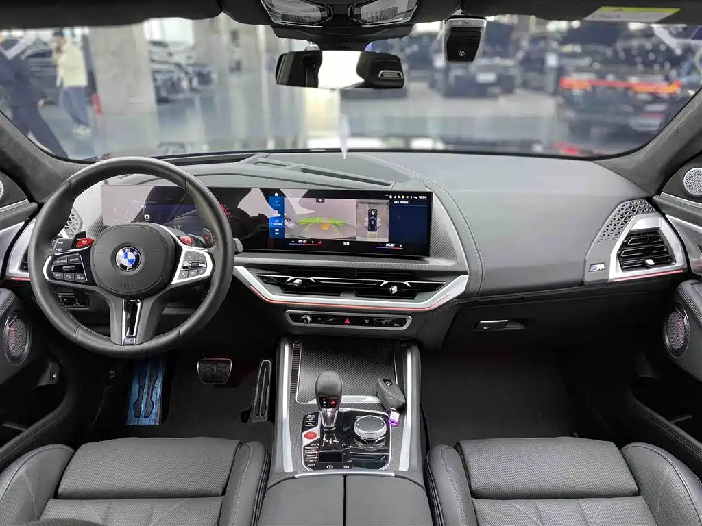 BMW XM 2023 Model Base фото 13