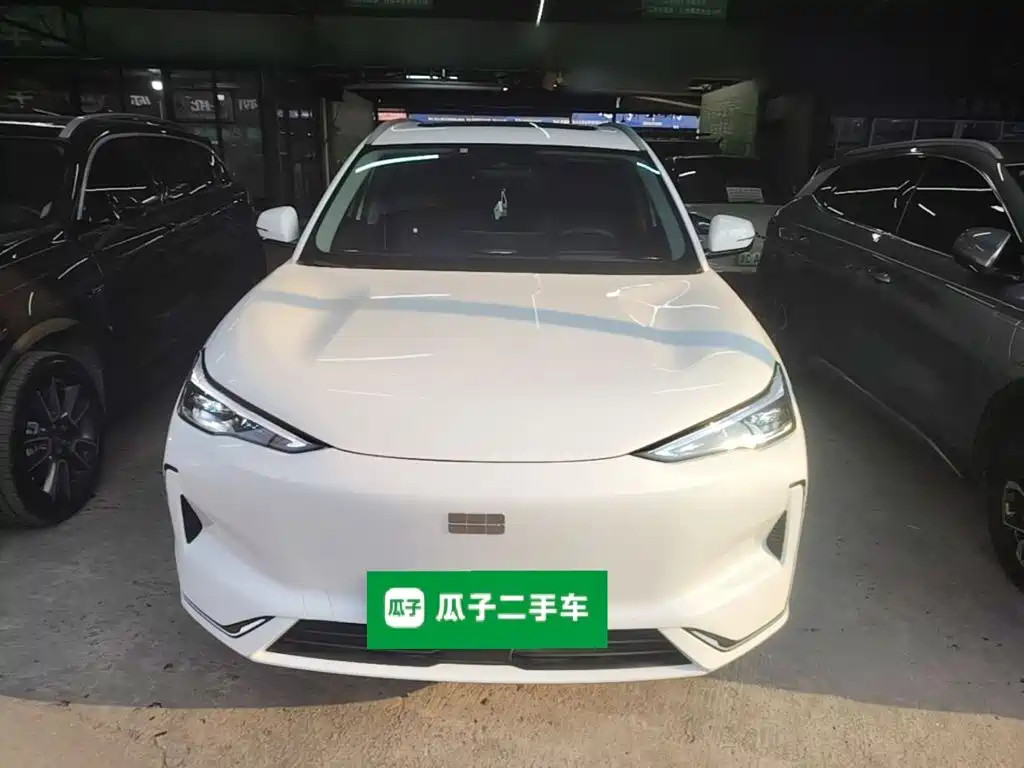 Фото 3 - Geely Galaxy Galaxy E5