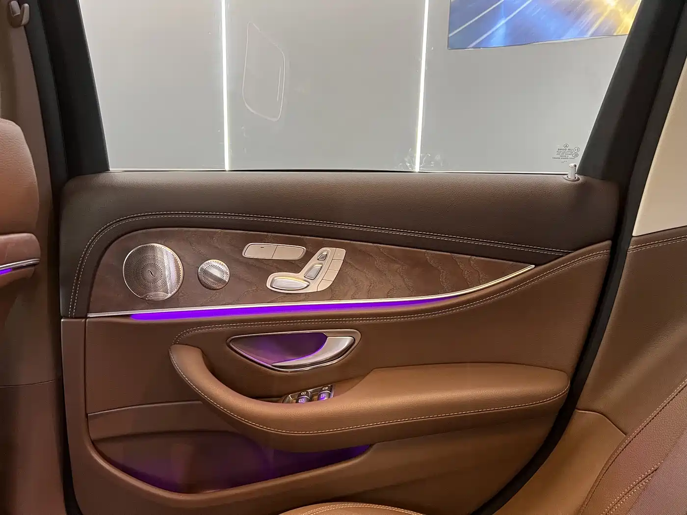 Mercedes-Benz E-Class 2023 Facelift E 300 L Luxury фото 10