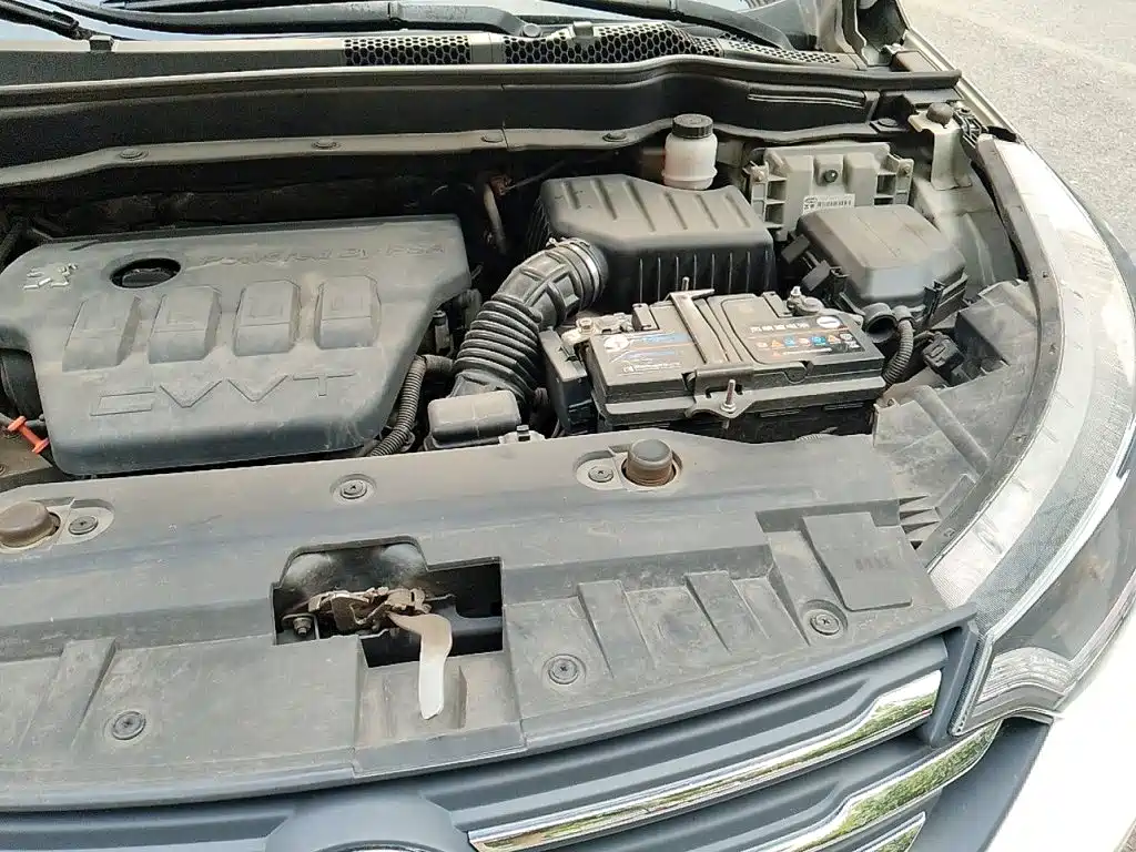 Dongfeng Aeolus Dongfeng Fengshen AX7 2015 2015 2.0L Automatic Smart Ease