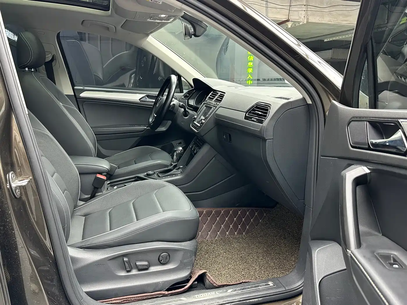Volkswagen Tiguan L 2017 380TSI Automatic 4WD Flagship Edition фото 12