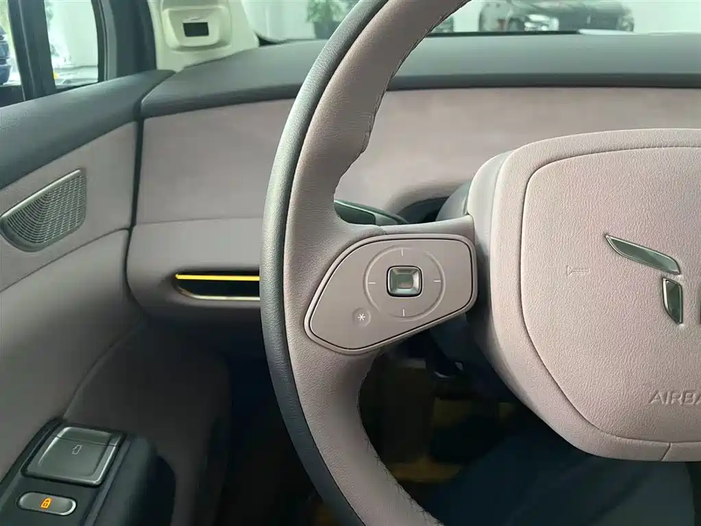 Hongqi HONGQI TIANGONG 05