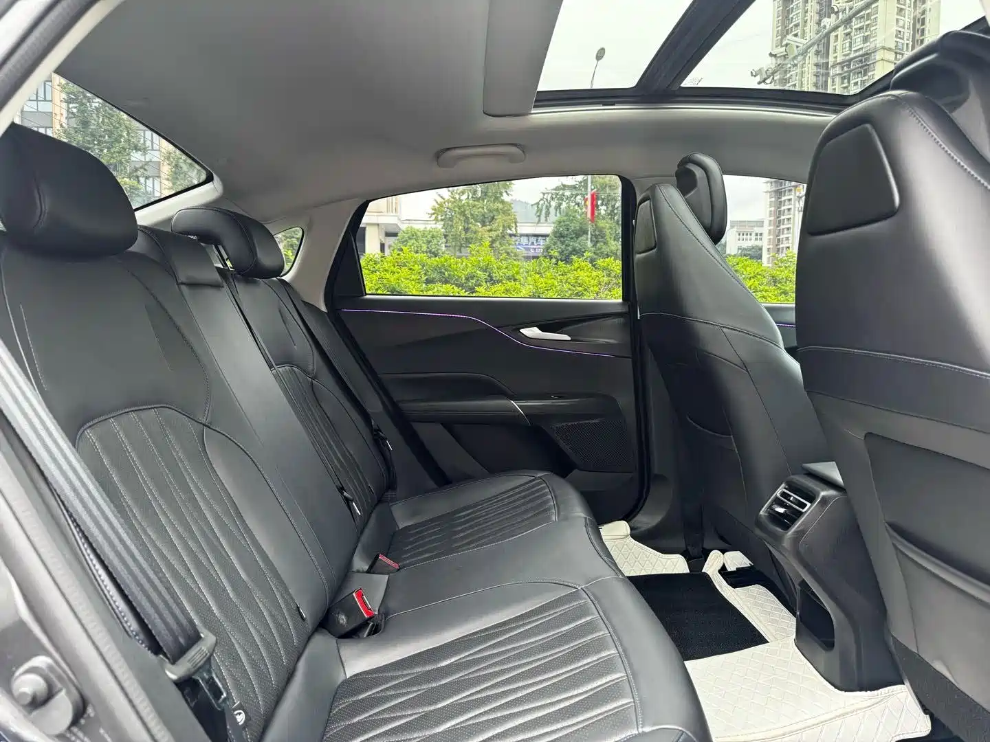 Фото 11 - Changan Eado