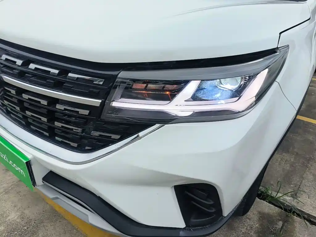 Dongfeng Fengxing Fengxing T5 2023 2022 Golden Age 1.6L Manual Dream Builder 5-seater