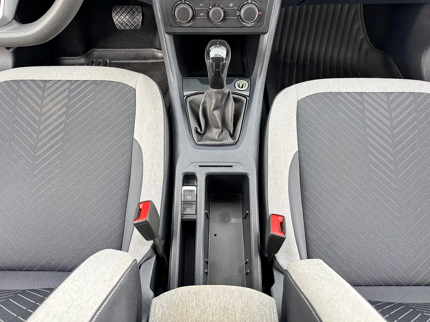 Volkswagen Tharu, миниатюра 14