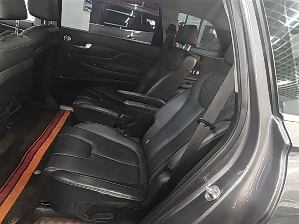 Hyundai Santa Fe 2019 380 TGDi TOP Auto 2WD Flagship Edition China VI фото 17