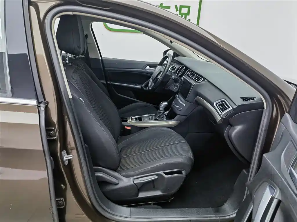 Peugeot 408 2014 1.8L Automatic Luxury Edition фото 23